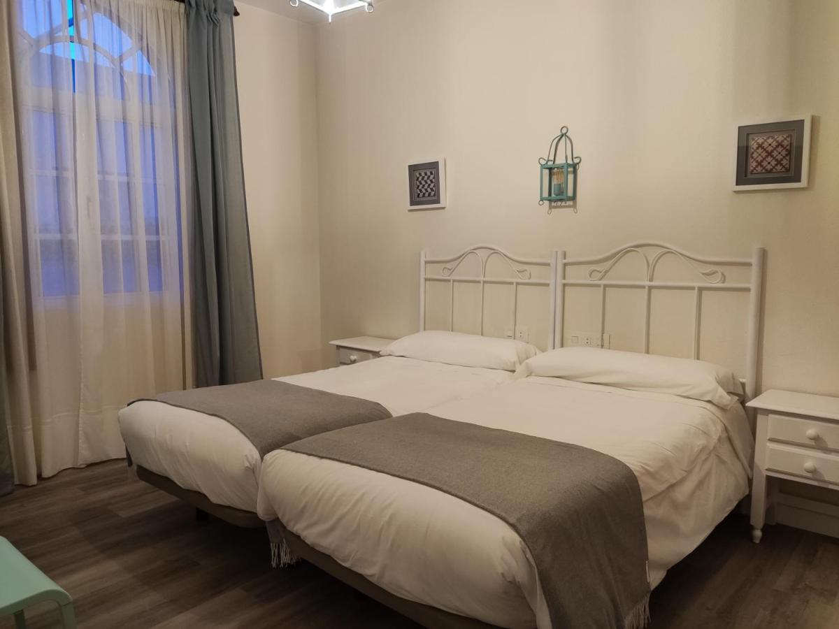 Hostal Andalucia Chipiona Luaran gambar