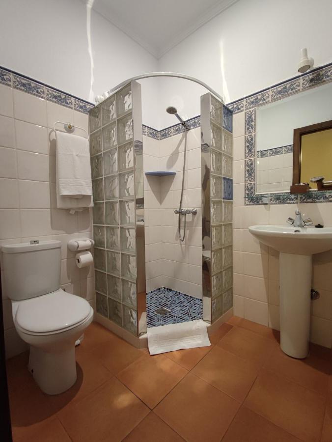 Hostal Andalucia Chipiona Luaran gambar