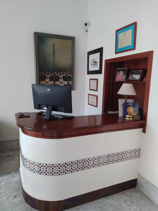 Hostal Andalucia Chipiona Luaran gambar