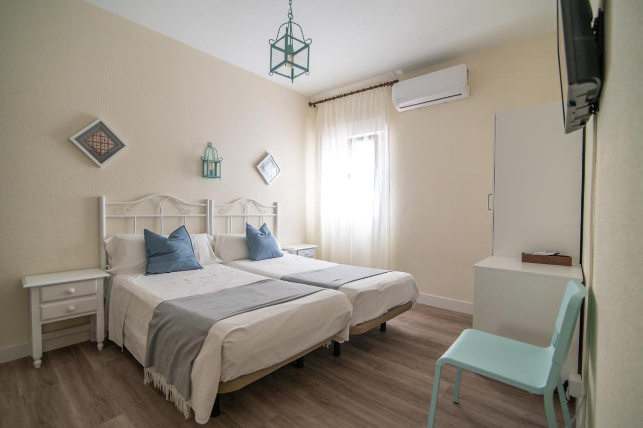 Hostal Andalucia Chipiona Luaran gambar